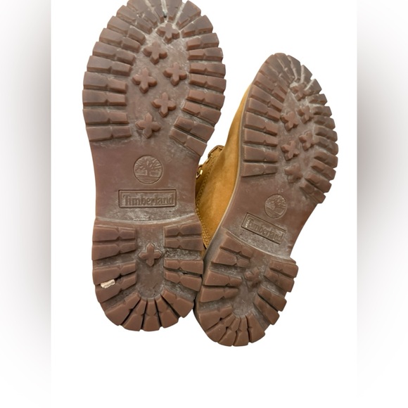 Timberland Classic Brown Boots - Picture 4 of 4